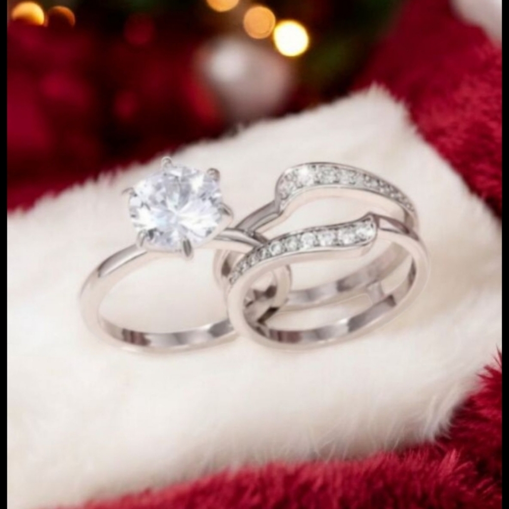 2pc.Set Halo Diamond Ring - Picture 3 of 17
